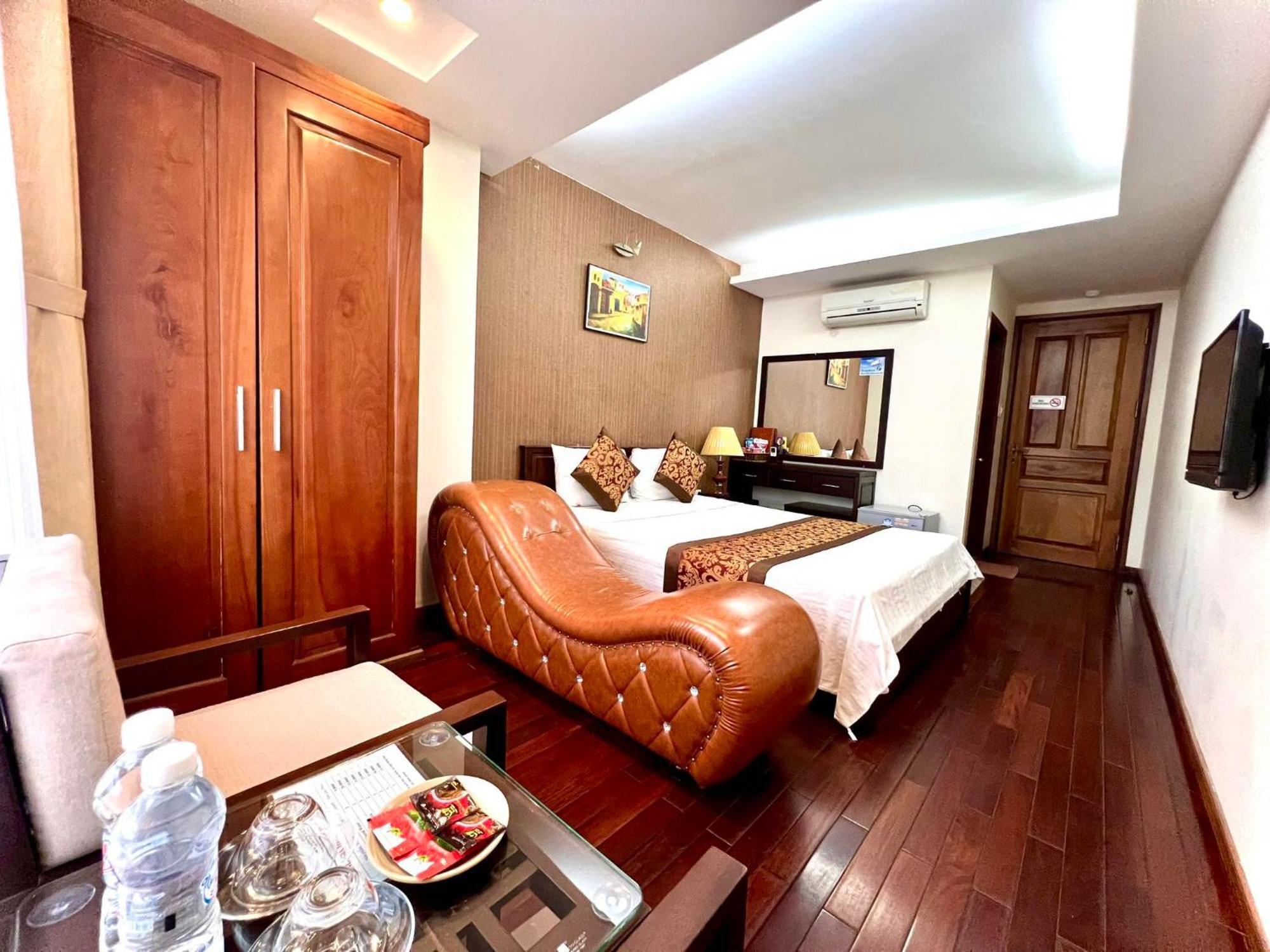 Mely Hotel Ha Noi Hanoi Exterior photo